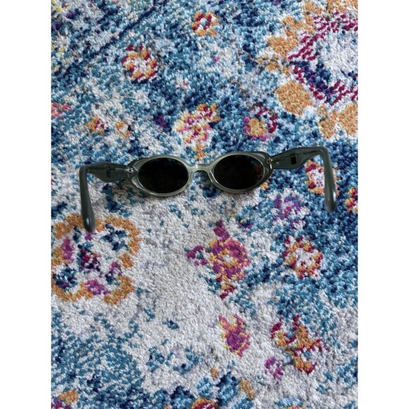 Vintage Mossimo Cortina Oval Frame Sunglasses Made in Italy 100% UV - Picture 3 of 9